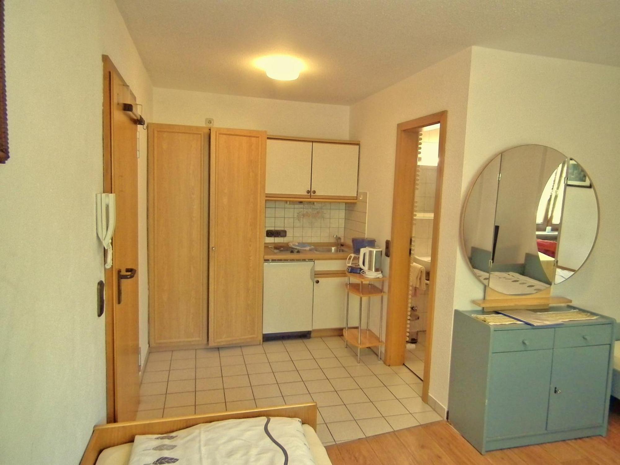 Gästehaus zur Färbe Apartments Oberstdorf Zimmer foto